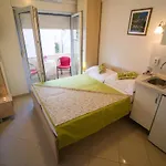 Appartamento Santic Baška Voda