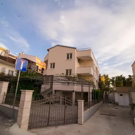 Santic * Baska Voda