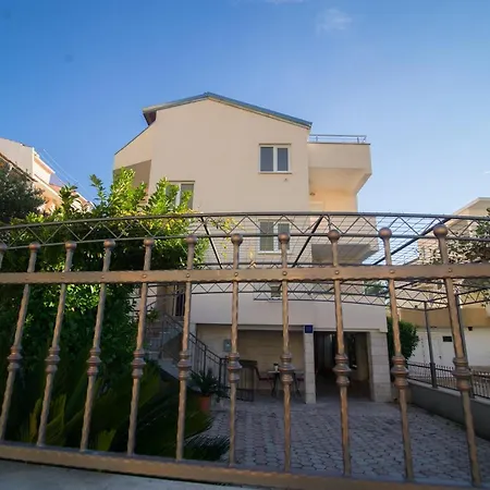 Santic Baska Voda