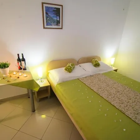 Apartamento Santic Baška Voda