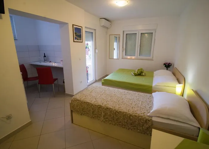 Appartamento Santic Baška Voda